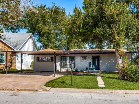 1720 Hillside Drive, River Oaks, TX 76114