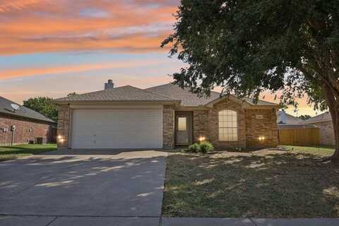 812 Redbud Road, Burleson, TX 76028