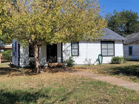 401,403,407 South Street, Graham, TX 76450