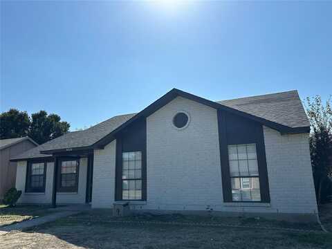 5620 Painter Street, The Colony, TX 75056