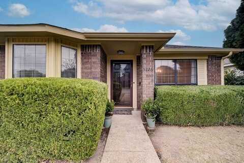 5226 Freestone Circle, Dallas, TX 75227