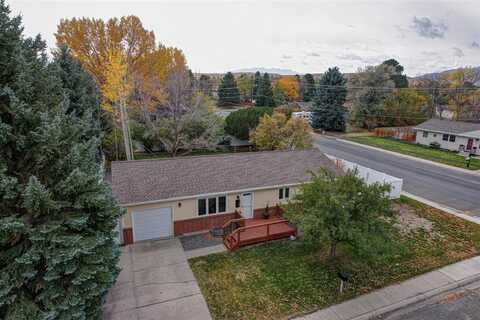 1302 Red Butte Ave, Cody, WY 82414