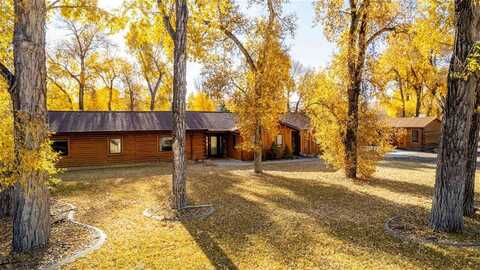 1010 River Grove Dr, Meeteetse, WY 82433