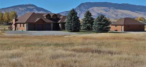 6 Chondell Dr, Cody, WY 82414