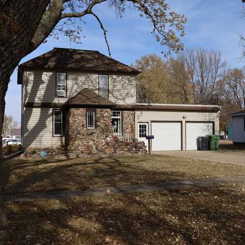 709 S 3rd Avenue, Rock Rapids, IA 51246