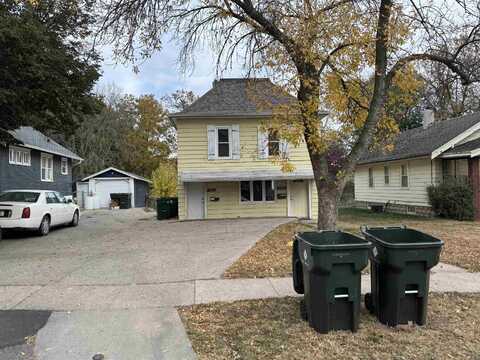 2200 Rebecca St, Sioux City, IA 51103