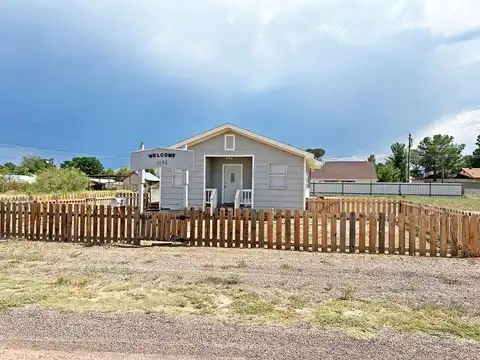 1100 W Stockton Ave, Alpine, TX 79830