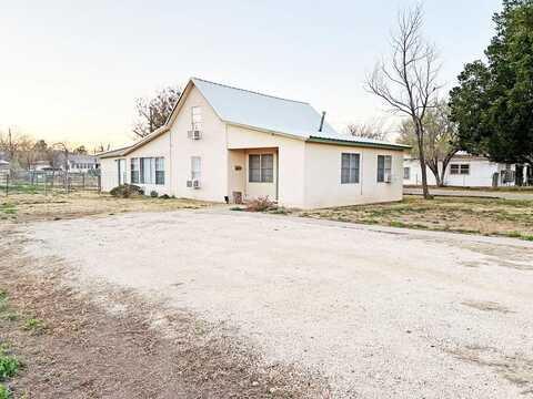 409 N 10th St, Alpine, TX 79830