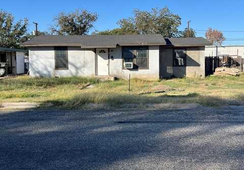 1303 S Calvin Ave, Monahans, TX 79756