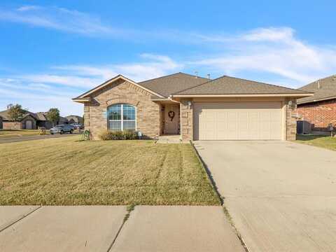 709 SW 44th Street, Moore, OK 73160