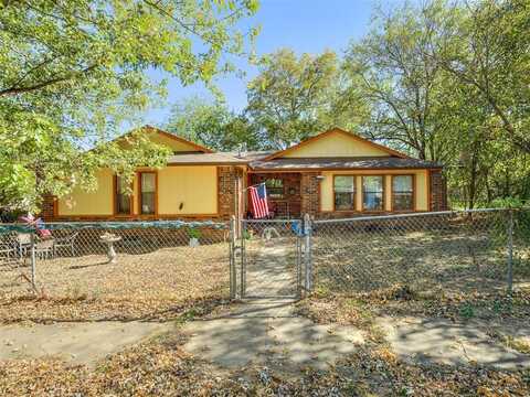 223 S Hickory Street, Bristow, OK 74010