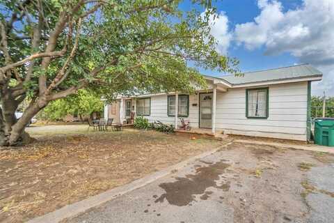 510 S Louis Tittle Avenue, Mangum, OK 73554