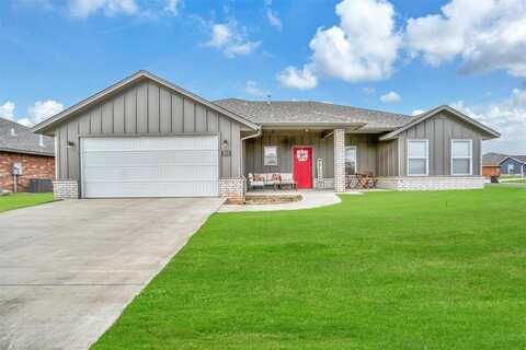 1013 Village Drive, Altus, OK 73521