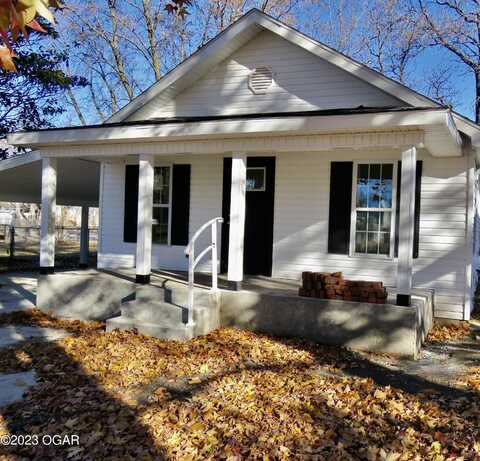 1407 S Moffet Avenue, Joplin, MO 64804