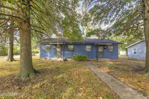 836-838 New Hampshire Avenue, Joplin, MO 64801