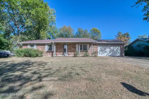 1125 W 31st Terrace, Parsons, KS 67357