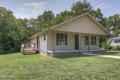 314 N Cox Avenue, Joplin, MO 64801