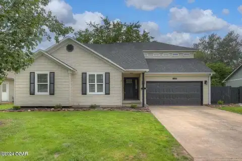 1114 Hillside Drive, Webb City, MO 64870