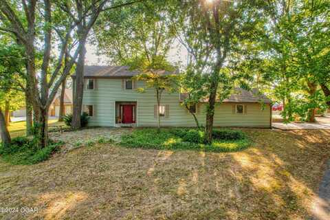 1101 S Sunset Lane, Carthage, MO 64836