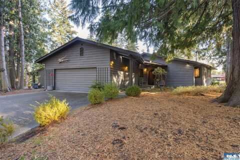 136 Horizon View Dr, Sequim, WA 98382