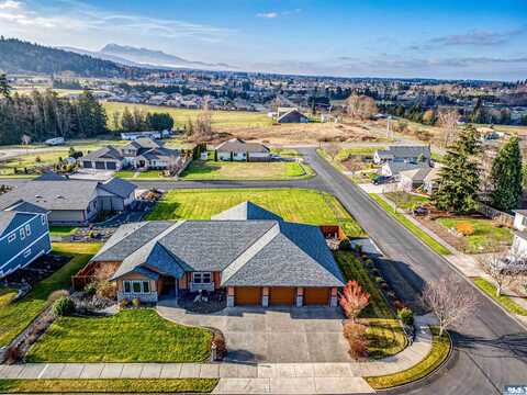 10 Sundae Dr, Sequim, WA 98382