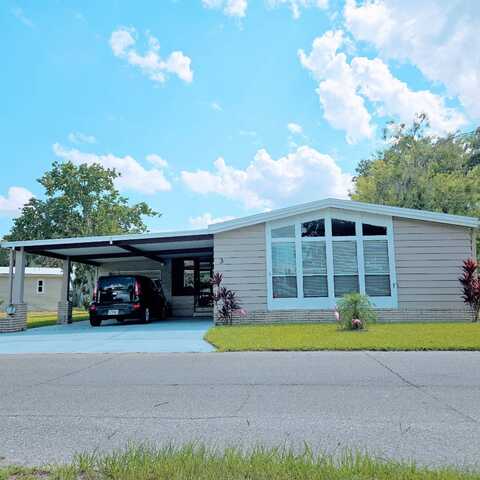 3 Country Meadows Blvd, Plant City, FL 33565