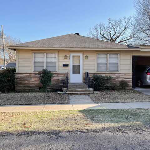 204 E Mary, Paris, AR 72855