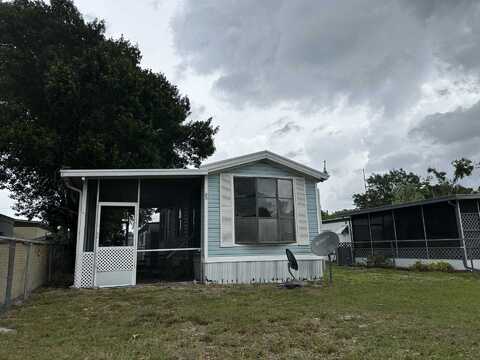 713 Rose Street, Auburndale, FL 33823