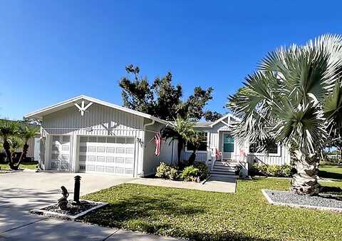 18571 Avenida Escorial, N. Fort Myers, FL 33903