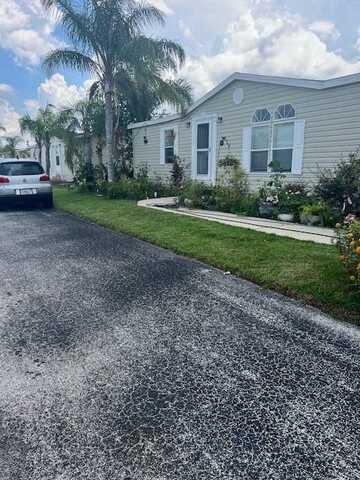 607 Key West Ave, Davenport, FL 33897