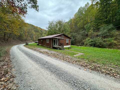 955 Holt Run Rd., Glenville, WV 26351