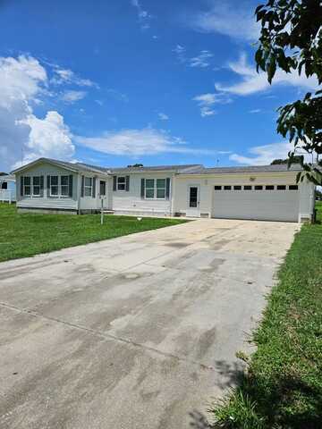 36125 Lake Pasadena Rd, Dade City, FL 33525