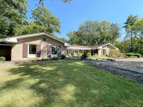 812 Enterprise Rd, Fairfield, IL 62837