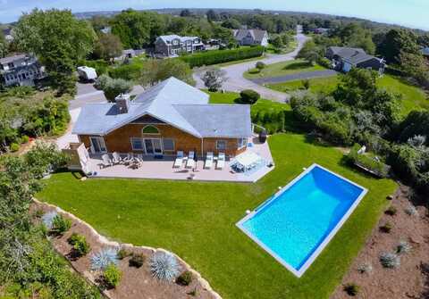 27 S. Fulton St., Montauk, NY 11954