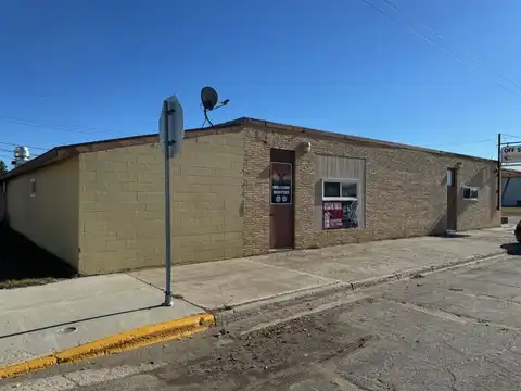 106 Main St, Rolette, ND 58366