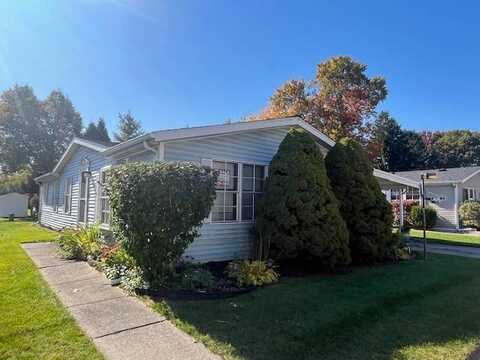 522 Mallard St, Rochester Hills, MI 48309