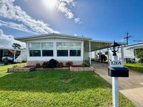 1265 Mayflower Dr, Daytona Beach, FL 32119