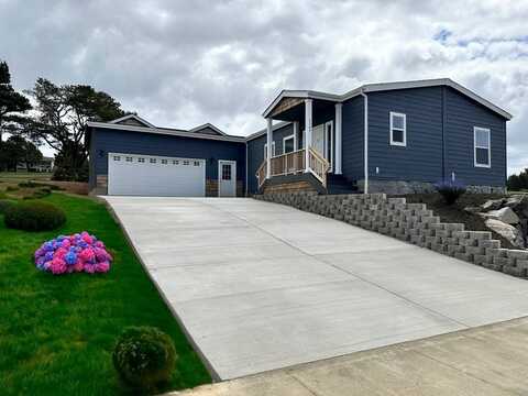 2365 SW Green Ln, Waldport, OR 97394