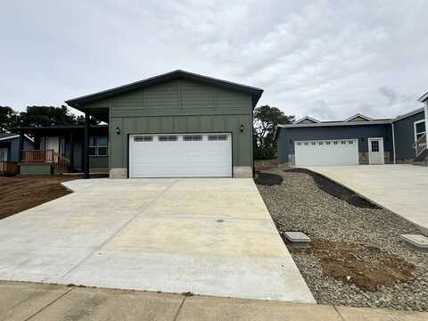 2345 SW Green Ln, Waldport, OR 97394