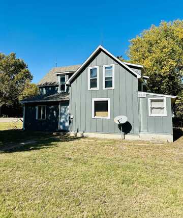 218 W 1st St, Sylvan Grove, KS 67481