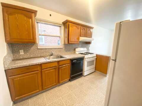 43rd Ave & 212th Street, Bayside, NY 11361