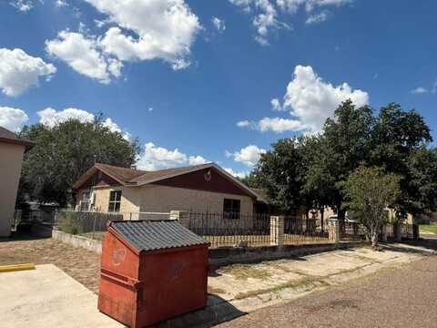 309 Glenn St, Zapata, TX 78076