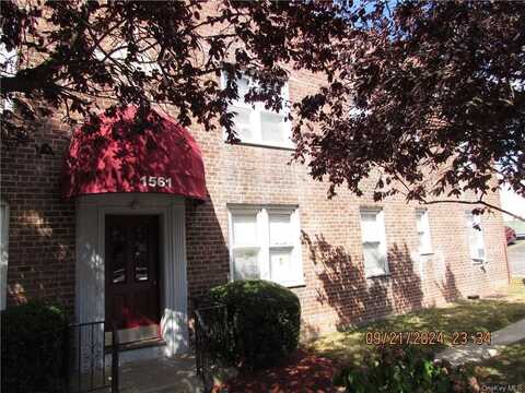 1561 Central Park Ave, Yonkers, NY 10710