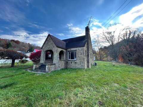 1373 Middletown Road, Fairmont, WV 26554