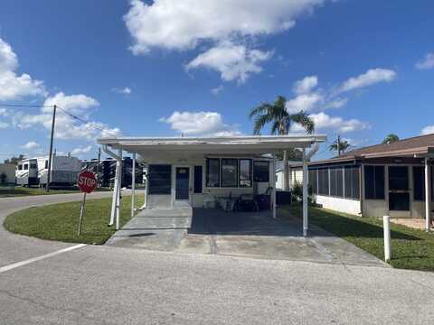 4699 Continental Blvd, Holiday, FL 34690