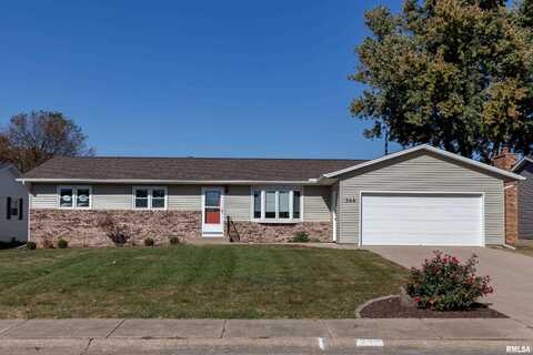 344 W MEADOW Lane, Walcott, IA 52773