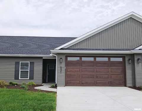 521 N 3RD Avenue, Eldridge, IA 52748