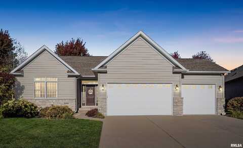 4406 W KINGSTON Circle, Bettendorf, IA 52722