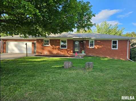 3881 Highway 61, Blue Grass, IA 52726