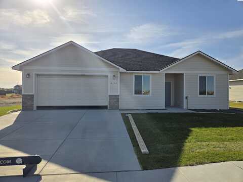 8710 Dusty Maiden Dr., Pasco, WA 99301